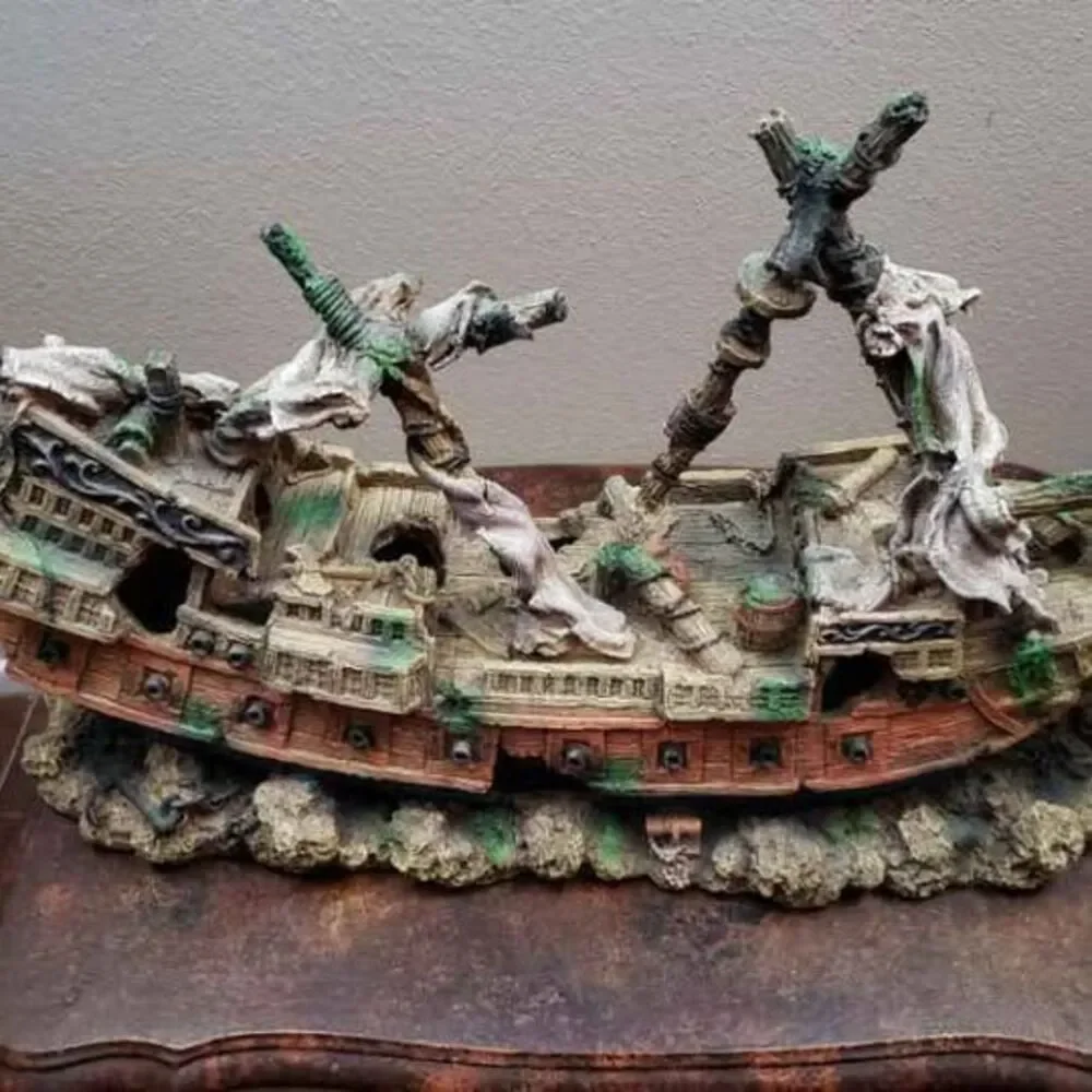 Top fin ship Aquarium Ornaments